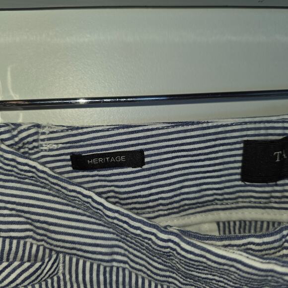 Talbots Womens 18W Pants White Blue Stripe Seersucker Heritage Crop Curvy - Picture 7 of 7